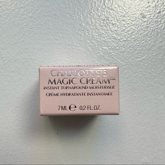 NEW Charlotte Tilbury Magic Cream Moisturizer Mini Size 7ml - Picture 3 of 6